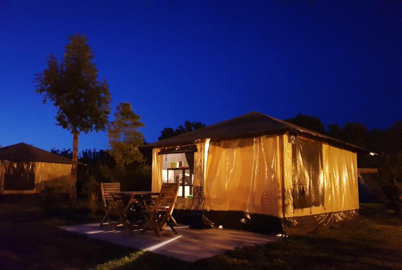 Camping Aquarev Hotel Loudeac Ngoại thất bức ảnh